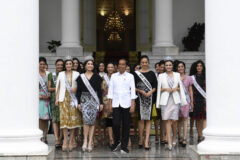 di-depan-jokowi-puteri-indonesia-2019-tidak-golput
