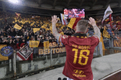 as-roma-berhasil-tundukkan-parma-2-1