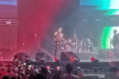 pertama-manggung-di-jakarta-rich-brian-bikin-heboh-spotify-onstage