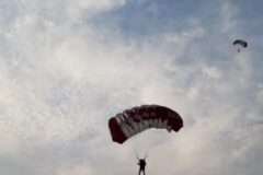 tujuh-atlet-indonesia-berlaga-di-kejuaraan-terjun-payung-internasional