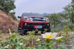 isuzu-mu-x-i-series-siap-gaet-pasar-kendaraan-penumpang-tanah-air
