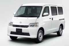 mazda-bongo-kembarannya-granmax-di-jepang