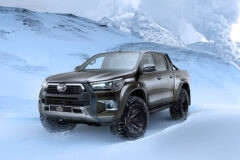 toyota-hilux-arctic-siap-off-road-ekstrem