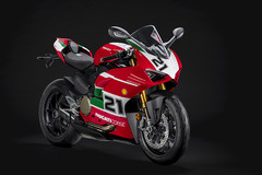 ducati-rilis-panigale-v2-troy-bayliss-edition