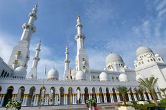 megahnya-masjid-sheikh-zayed