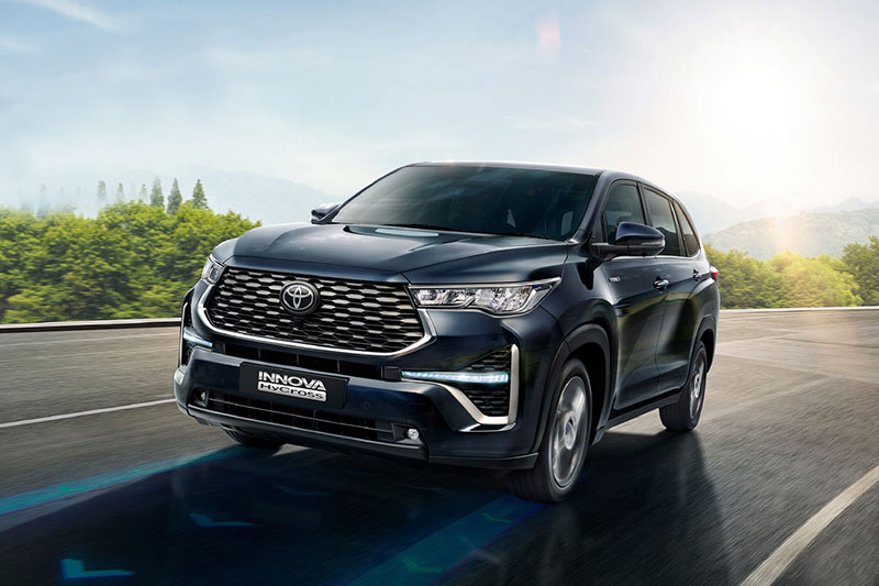 suzuki-siapkan-engage-mpv-baru-kembaran-innova