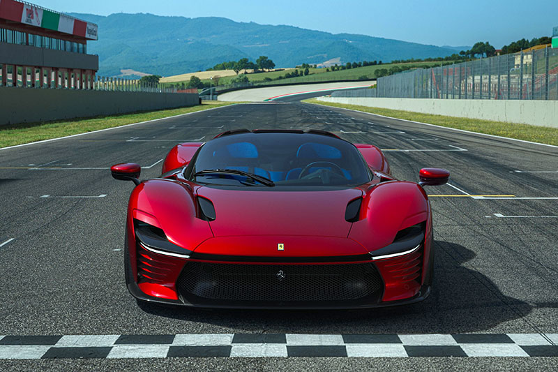 Ferrari-Daytona-SP3-3